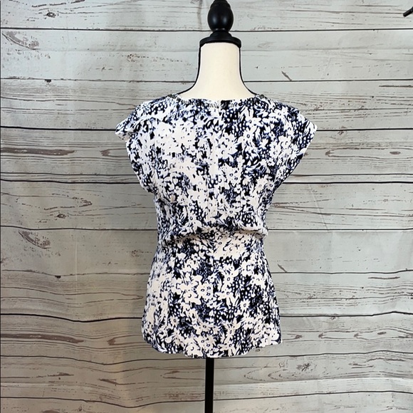 Nanette Lepore Blouse. (size 10) - Picture 3 of 8